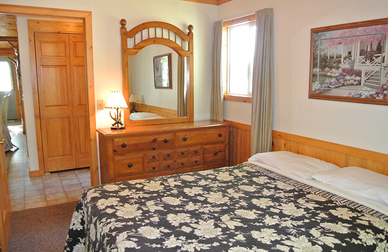 Cabin bedroom at Upper Cullen Resort.