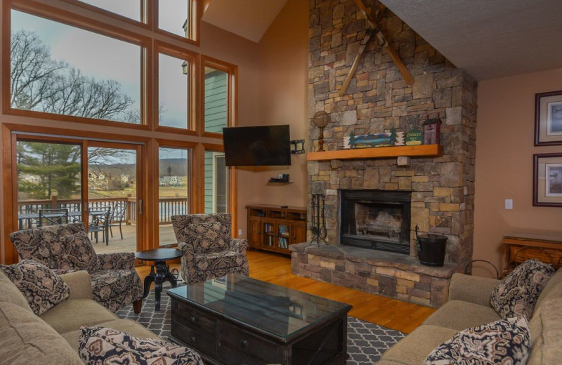 Rental living room at Taylor-Made Deep Creek Vacations.