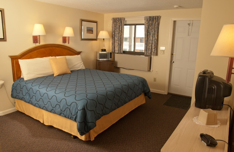 King size bedroom at Sands by the Sea.