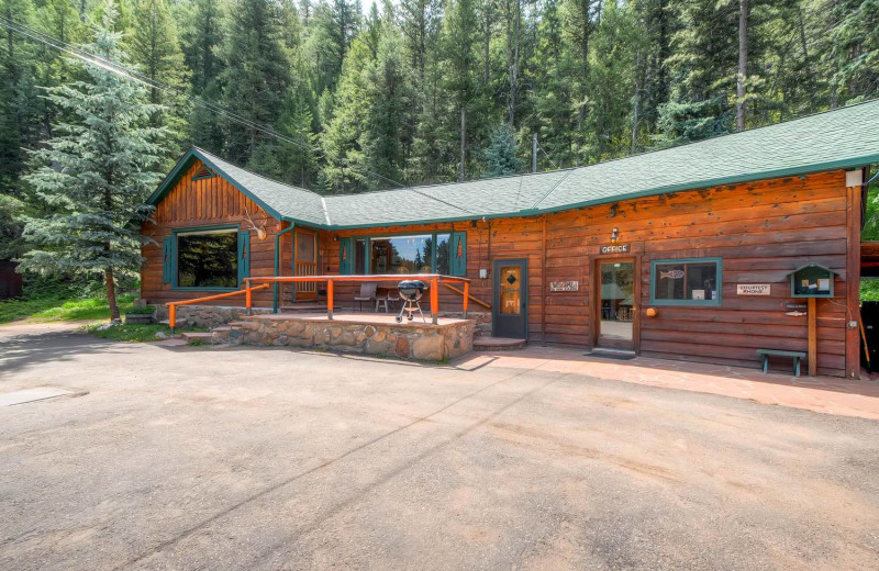 House exterior at Colorado Bear Creek Cabins.