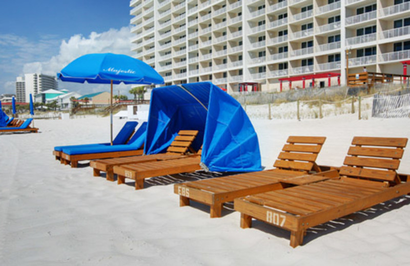 Beach chairs at Schulstadt Rentals.