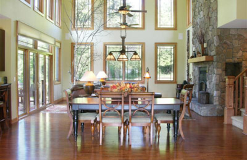 Vacation rental dining room at Lutsen Lodging Company.