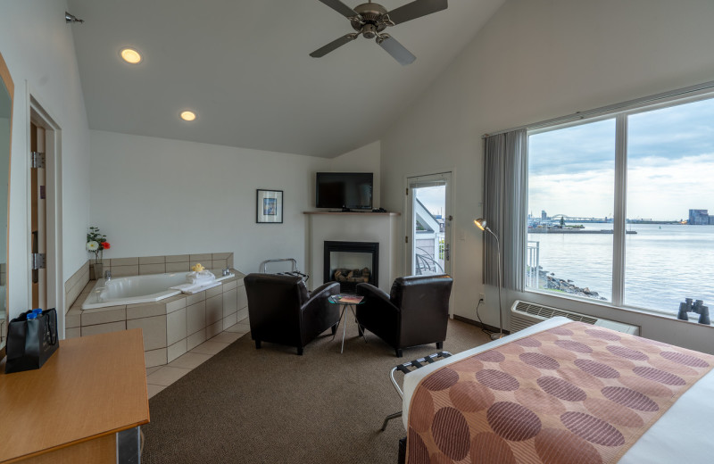 Guest room at South Pier Inn.