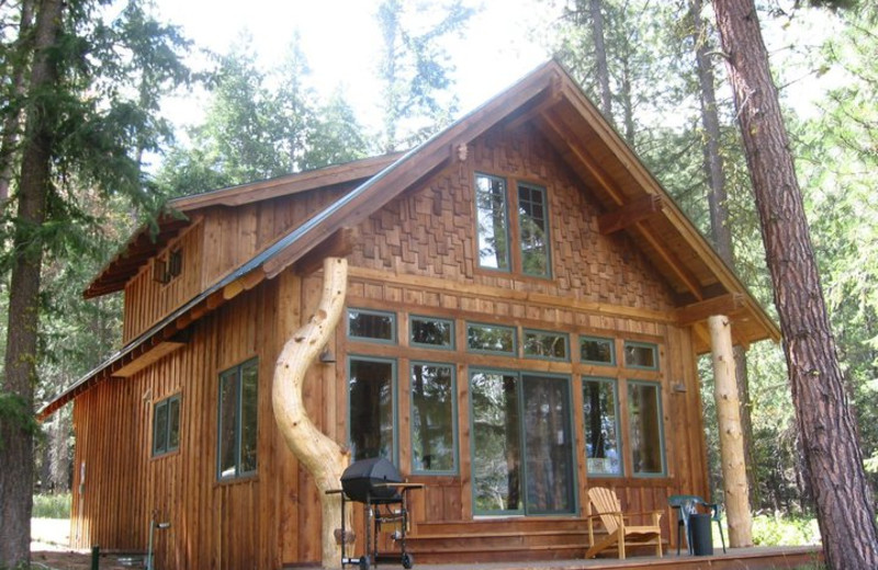 Cabin exterior at Timberline Meadows Lodges.