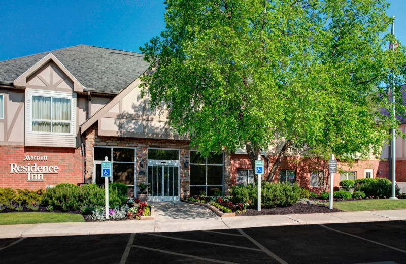 Exterior view of Residence Inn Cleveland Independence.