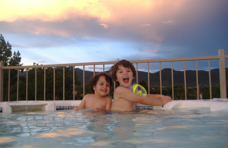 Hot tub at La Dona Luz Inn.