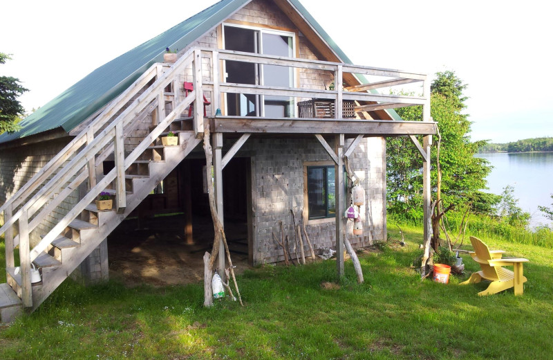 Cottage exterior at Rossport Lodging & Retreat.