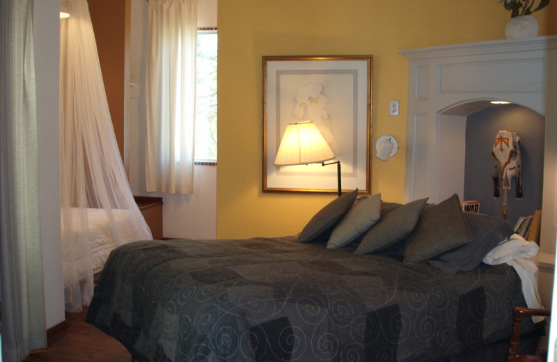 Guest room at Lundeen Inn of the Arts.