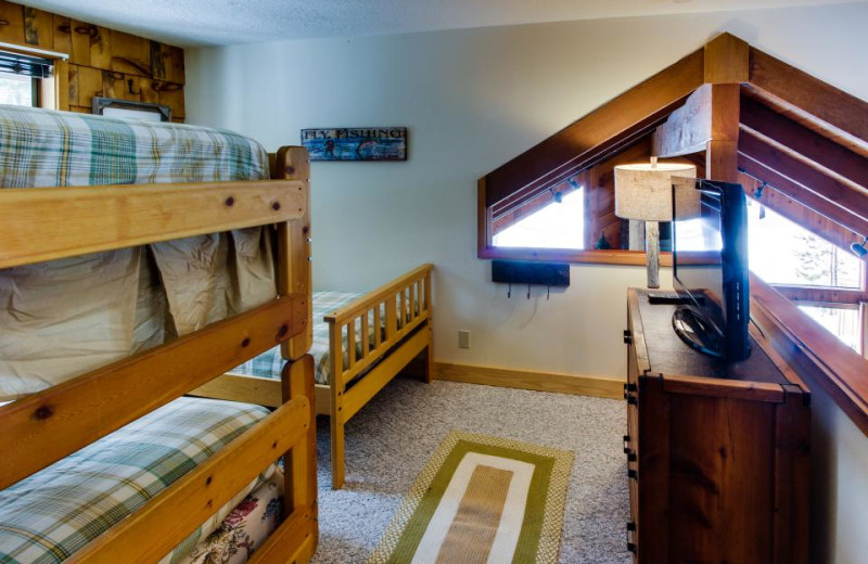 Vacation rental bunk beds at Vacasa Rentals Eagle Crest.