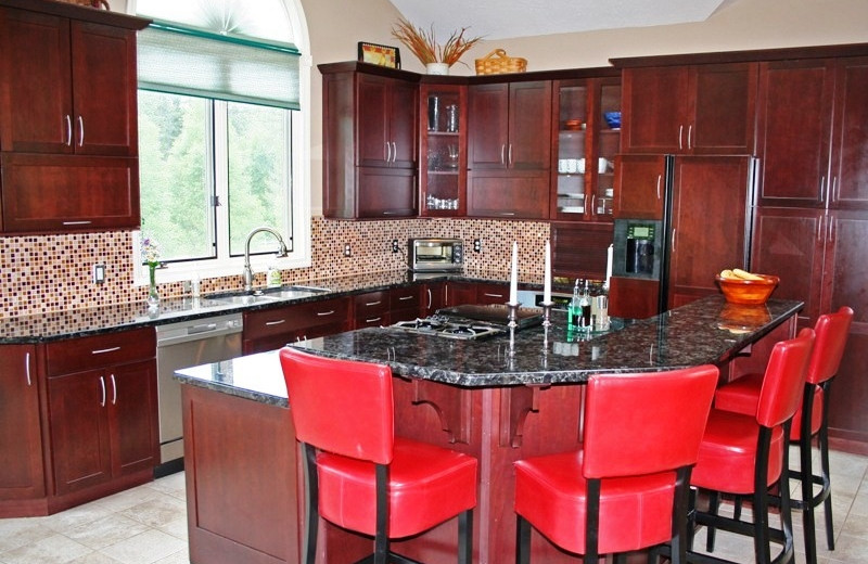 Vacation rental kitchen at Five Star Rentals of Montana.