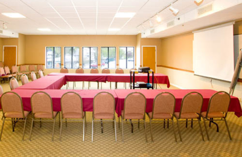 Meeting room at Edgewater Inn on the Harbor.