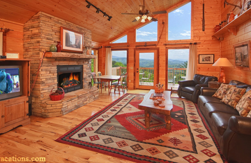 Cabin living room at Cabin Fever Vacations.