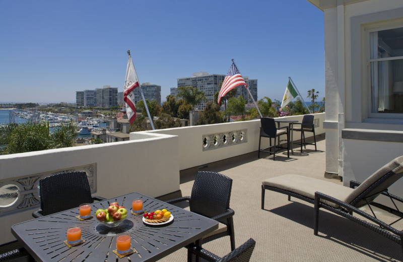 Penthouse suite deck at Glorietta Bay Inn.