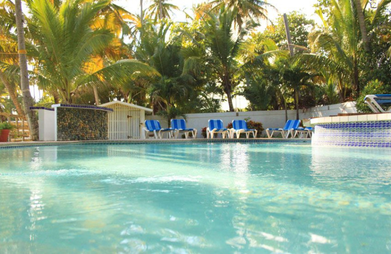 Outdoor pool at Caribe Playa Beach Resort.