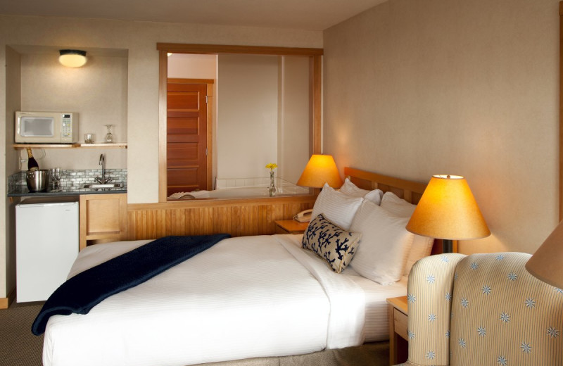 Deluxe guest room at Inn at Cape Kiwanda.