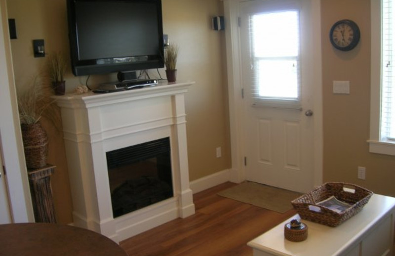 Guest room at Tradewinds on the Bay.