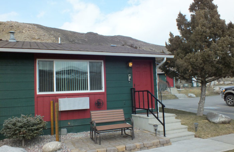 Cottage exterior at Yellowstone Gateway Inn.