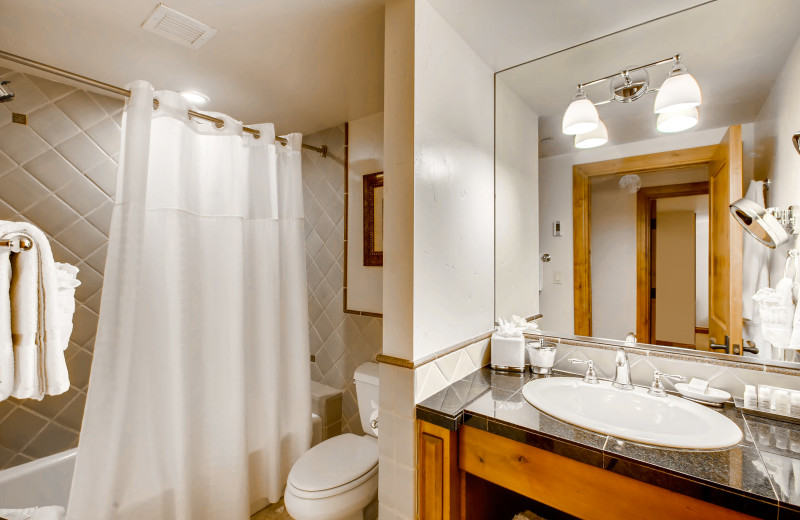 Guest bathroom at Vail Mountain Lodge & Spa.