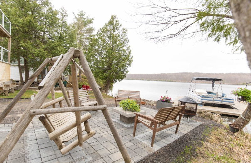 Cottage patio at Bobs Lake Cottages.