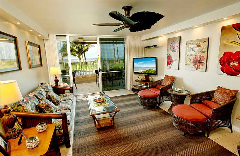 Vacation rental living room at Hale Kai O Kihei.