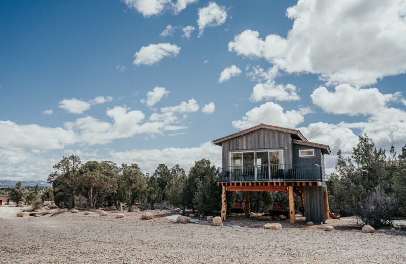 Exterior view of Stone Canyon Inn.