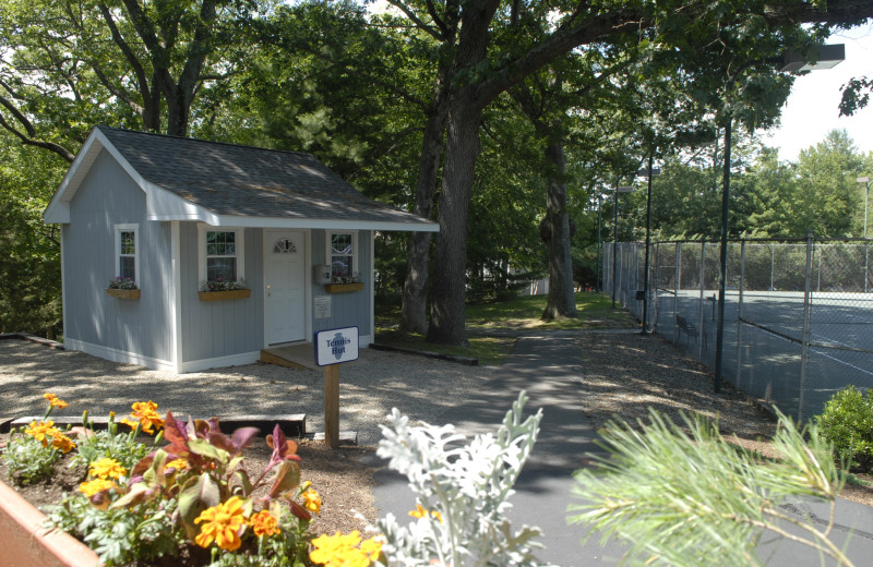 Tennis court at The Spa at Norwich Inn.