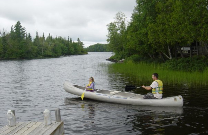 Canoeing at Nor'Wester Lodge.