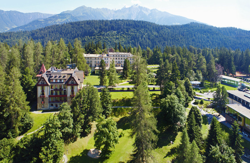 Exterior view of Park Hotels Waldhaus.