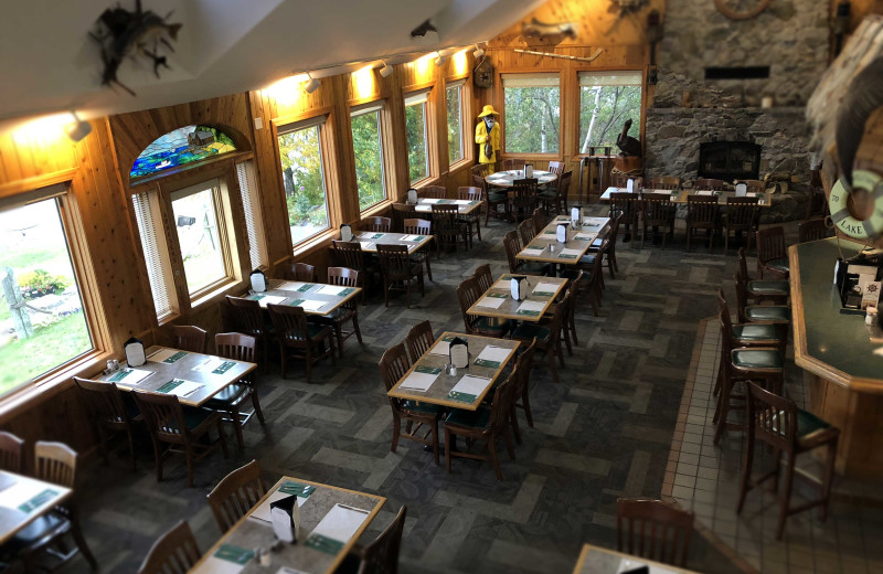 Dining at Arnesen's Rocky Point Resort.