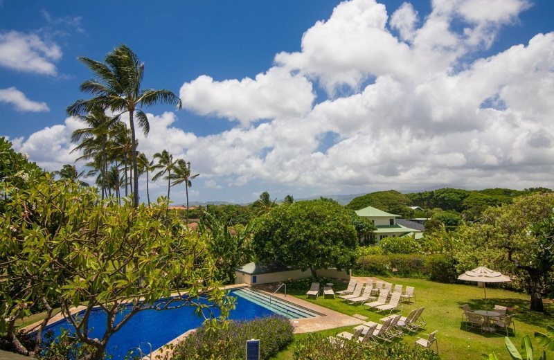 Vacation rental pool at Great Vacation Retreats.