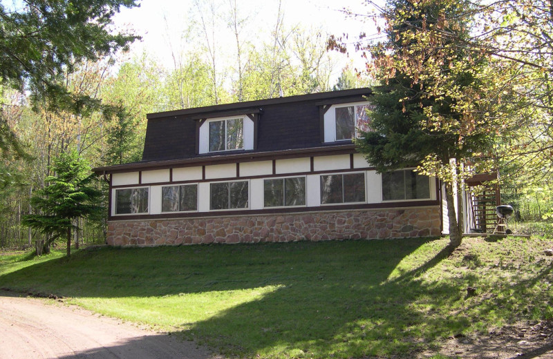 Exterior view of Golden Fawn Lodge.