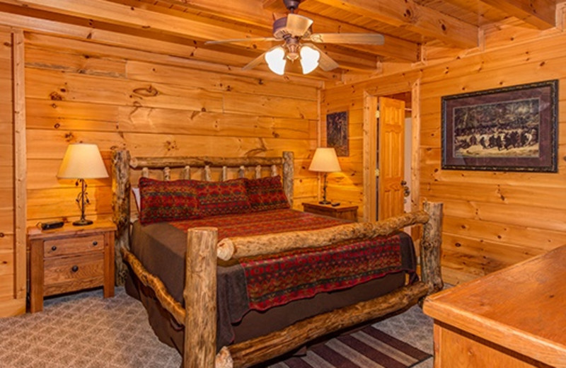 Lazy Bear Lodge - American Patriot Getaways