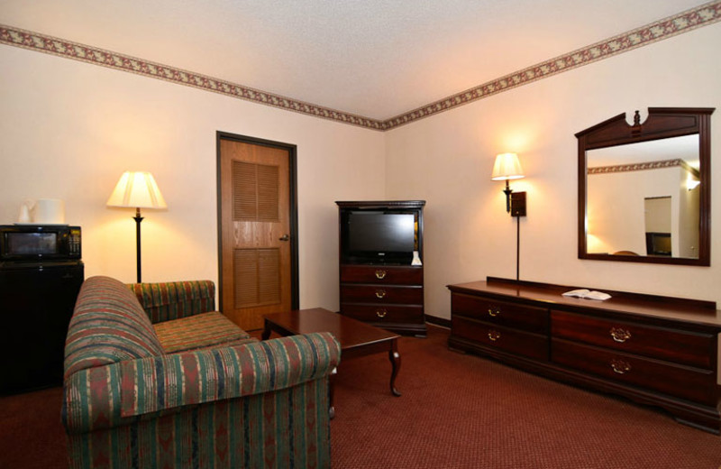 King Suite at Best Western Music Capital Inn