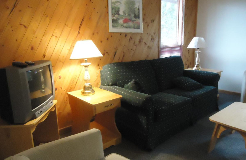 Guest living room at Balsam Resort.