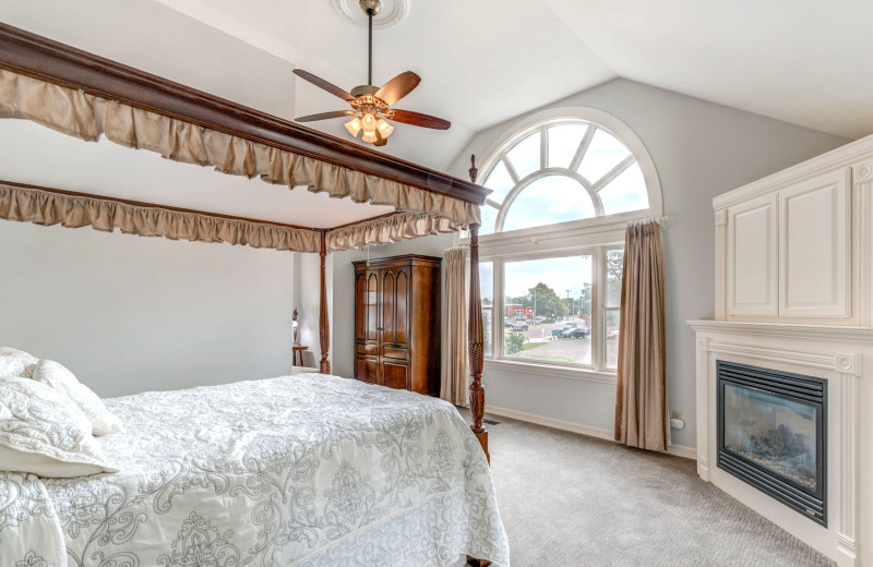 Guest room at St Croix River Inn.