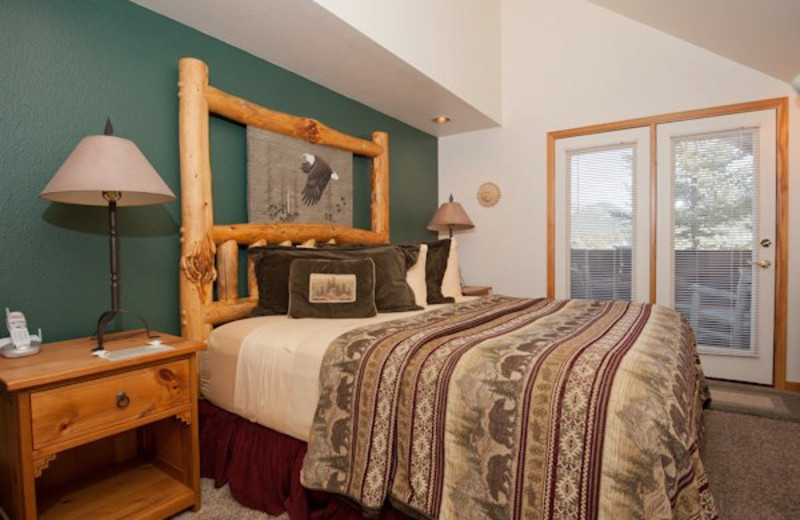 Guest bedroom at Rams Horn Village Resort.