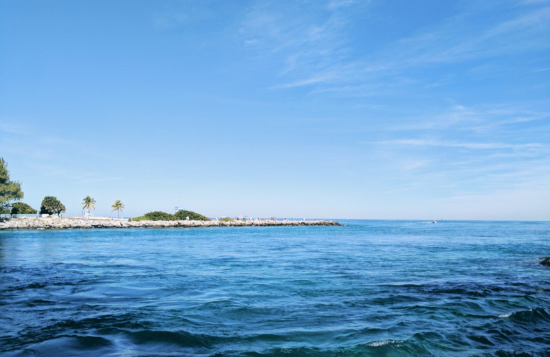 Ocean view at Bal Harbour Quarzo Luxury Boutique Hotel.