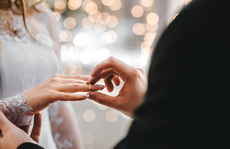 Weddings at Cabins at Dale Hollow.