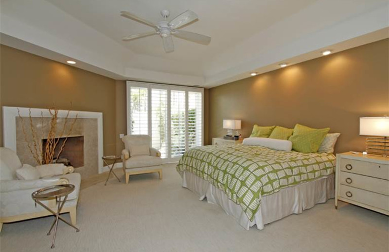 Rental bedroom at Luxury Leasing.