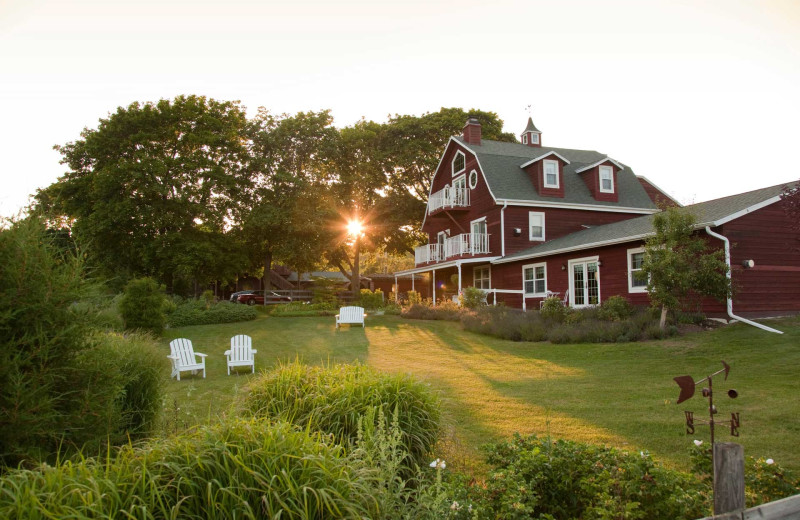 Exterior view of Chanticleer Guest House.