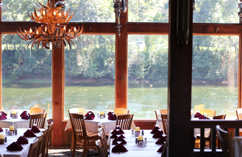 Dining at Gaston's White River Resort.