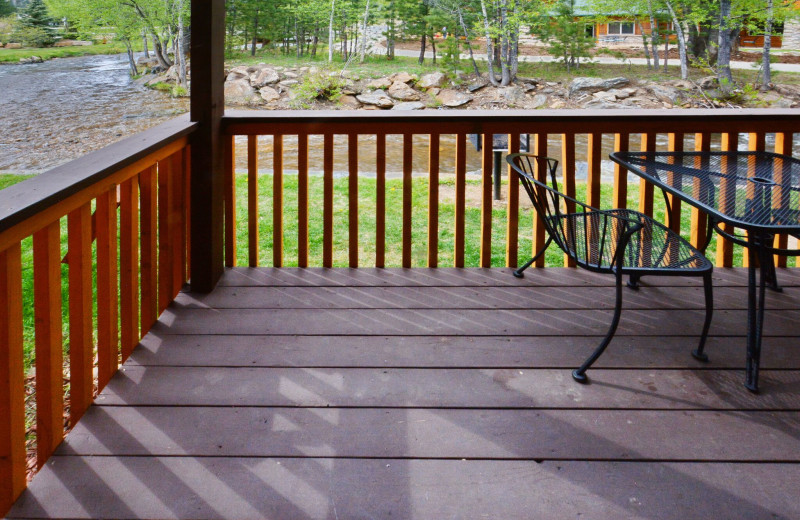 Guest balcony at Murphy's River Lodge.