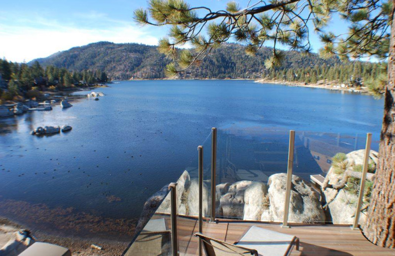 Lake view at Big Bear Cool Cabins.