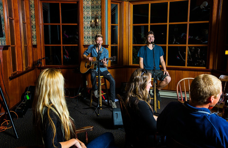 Live music at Painter's Lodge.