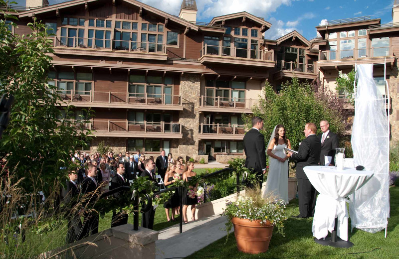 Weddings at Manor Vail Lodge.