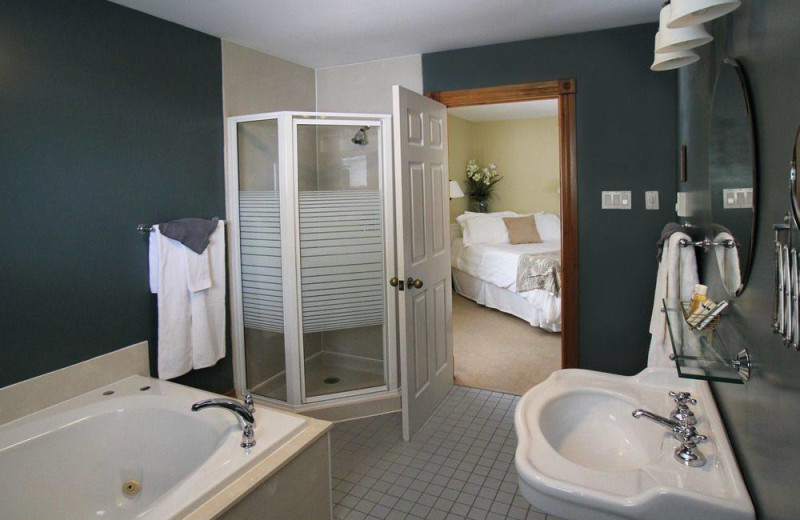 Guest bathroom at Kettle Creek Inn & Restaurant.