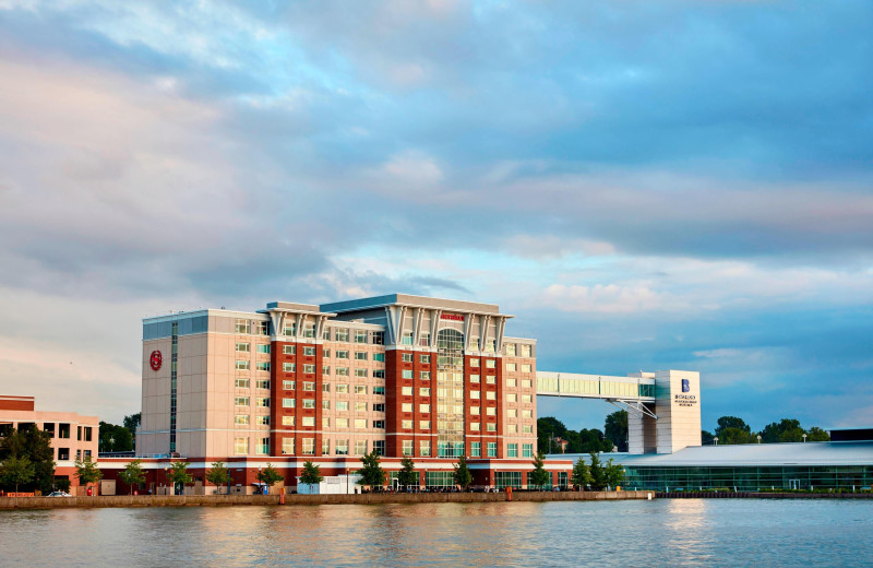 Exterior view of Sheraton Erie Bayfront Hotel.