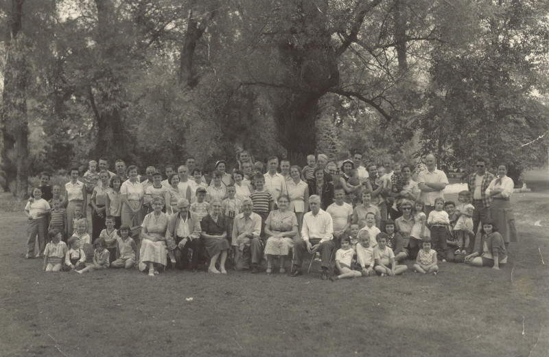 Family reunions at Lost Creek Guest Ranch.