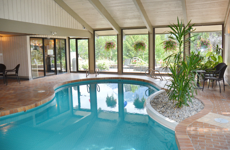 Indoor pool at Tunnel Mountain Resort