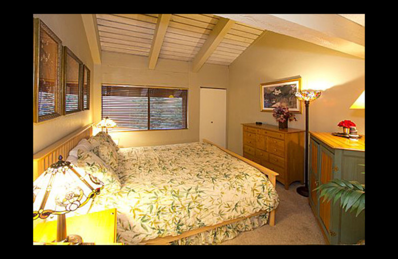 Vacation rental bedroom at JetLiving.